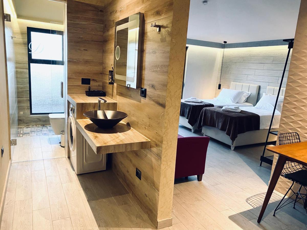 Deluxe Rooms In Blloku Area Tirana Exteriér fotografie