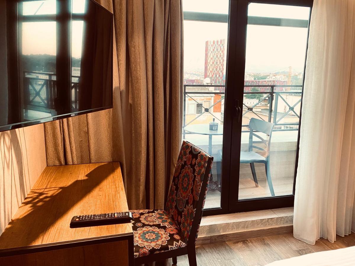 Deluxe Rooms In Blloku Area Tirana Exteriér fotografie
